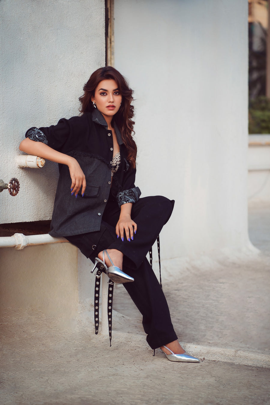 Vidhi Yadav wearing Fouroz