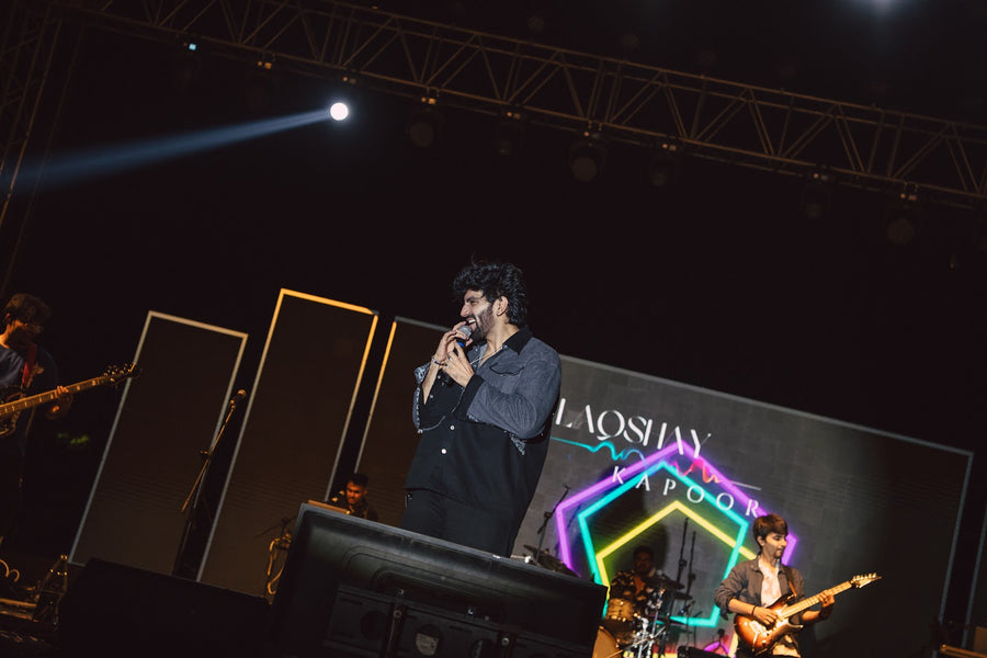 Laqshay Kapoor wearing Fouroz