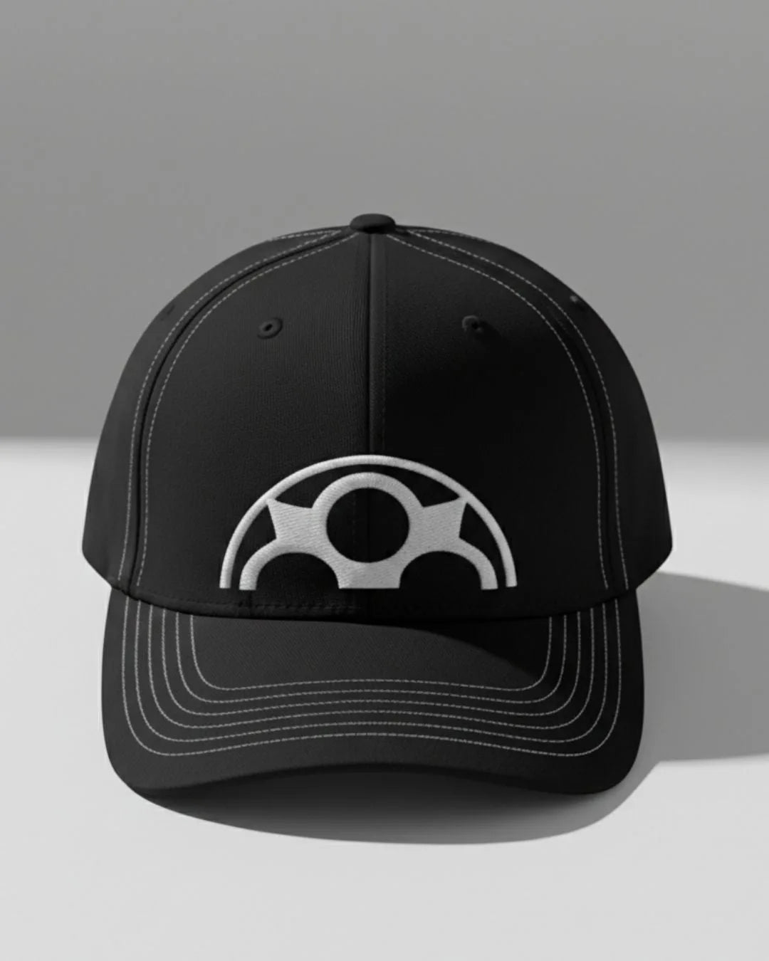 FOUROZ Black Icon Arc Cap – unisex black baseball cap – front view